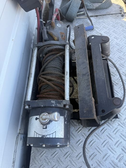 Troliu Winch 13500Lbs  functional in stare buna