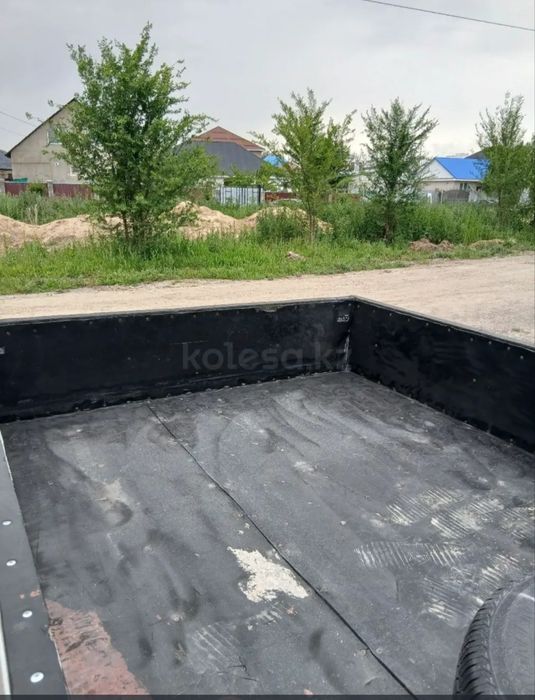 Продам бортовой грузовик