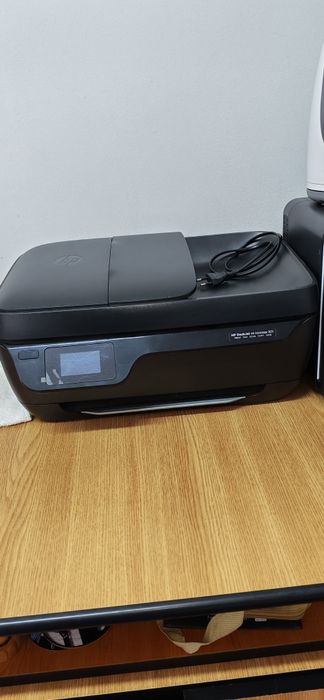 Imprimantă HP Deskjet Ink Advantage 3835