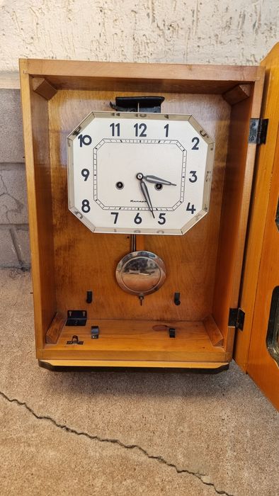 Часы янтарь. Ссср