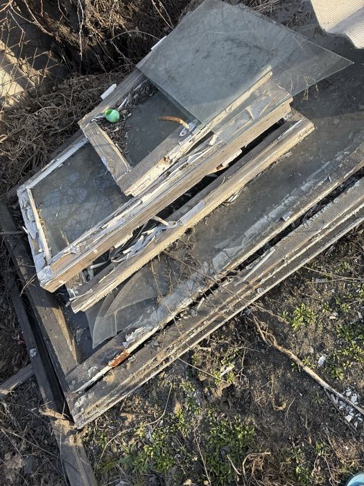 Отдам за фрукты самовывощ.