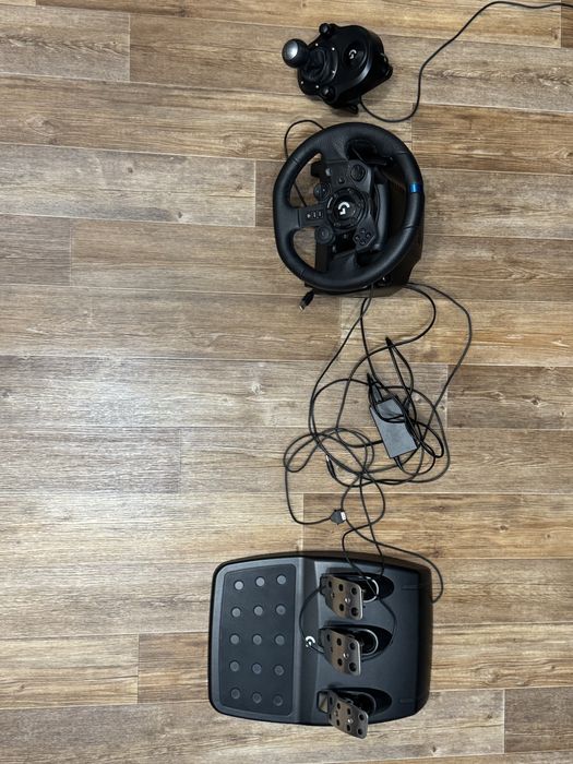 Игровой руль G923