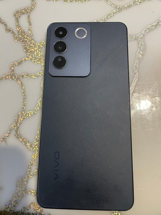 Vivo v27e 256 GB