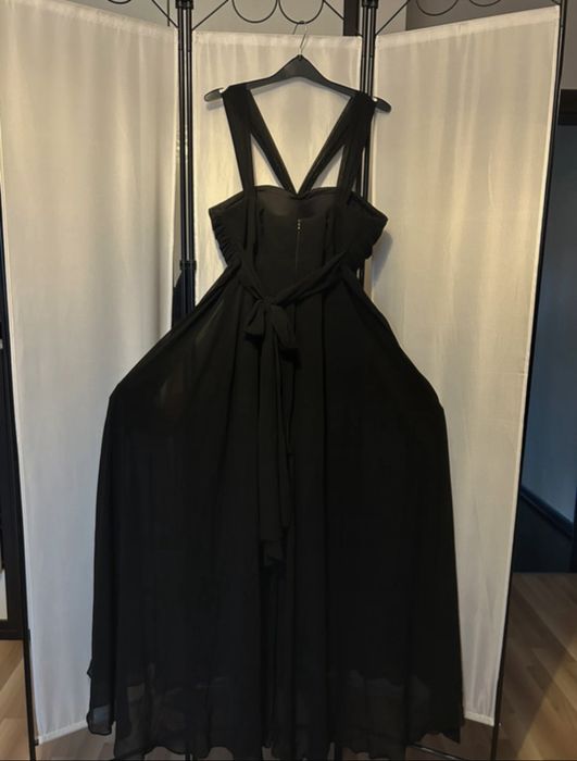 Rochie de seară lungă, neagră, cu cristale