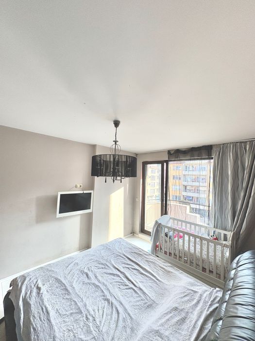 Продавам Двустаен обзаведен до НБУ