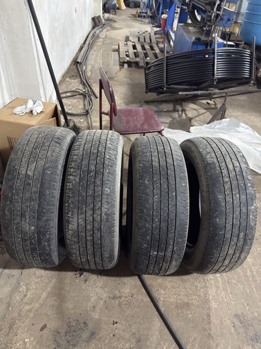 Продам автошины 235/65/18