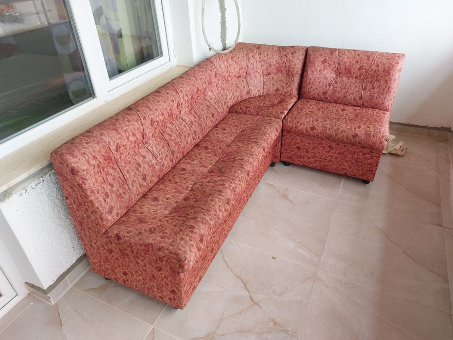 Дивани, кухненски ъгъл, разтегателен ретро диван-канапе