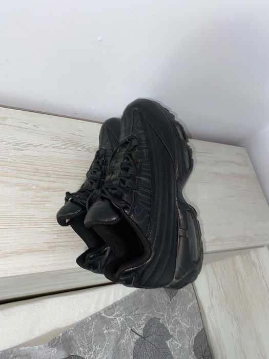 Обувки Nike x Supreme AirMax размер 42