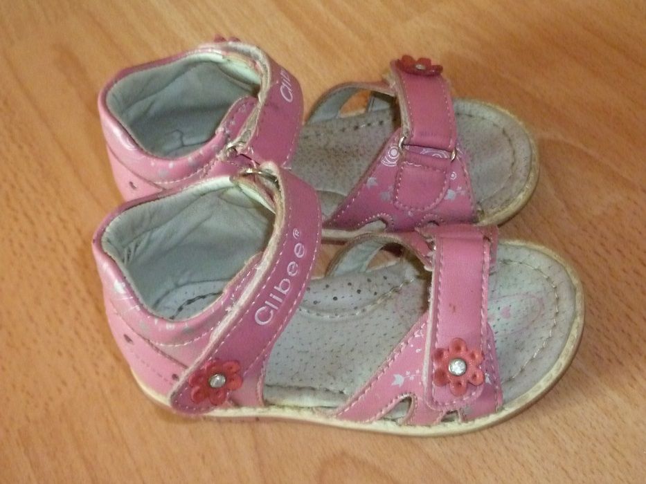 23-26н Много детски обувки, сандали, кецки, маратонки, пантофки