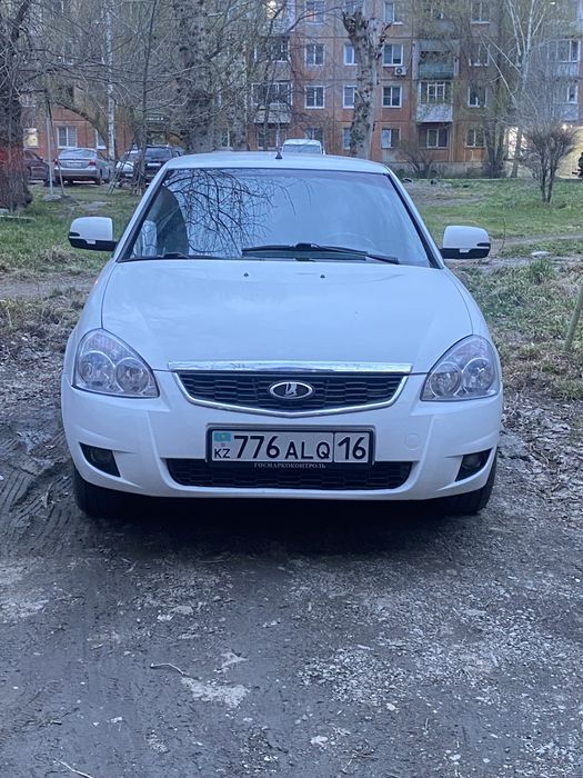 Продам машину приору