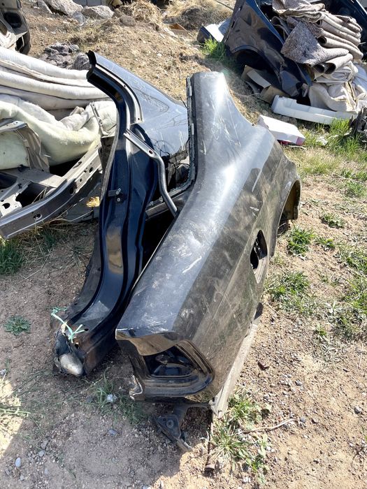 Заднее крыло L  R на BMW E34 БМВ Е34
