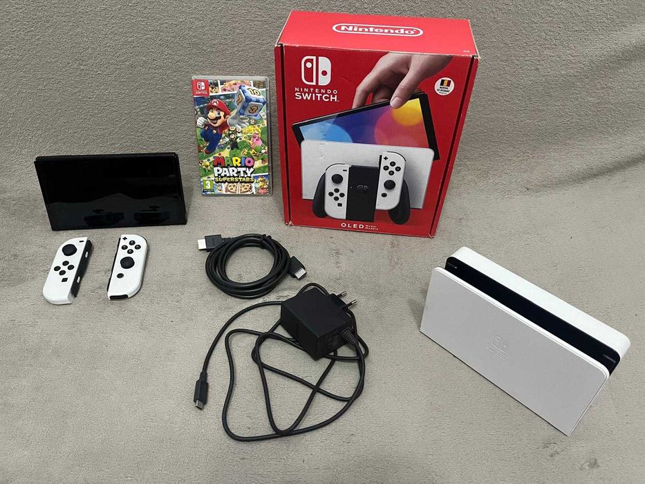 Nintendo Switch OLED + Mario Party Superstars + microSD 256GB