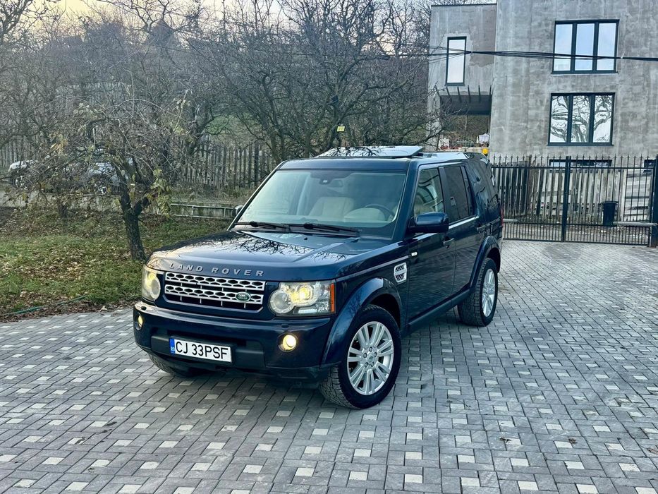 Vând Land ROVER Discovery 4,cu motor defect...negociabil