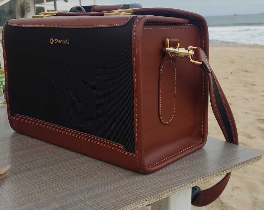 Куфар чанта Samsonite ръчен чисто нов
