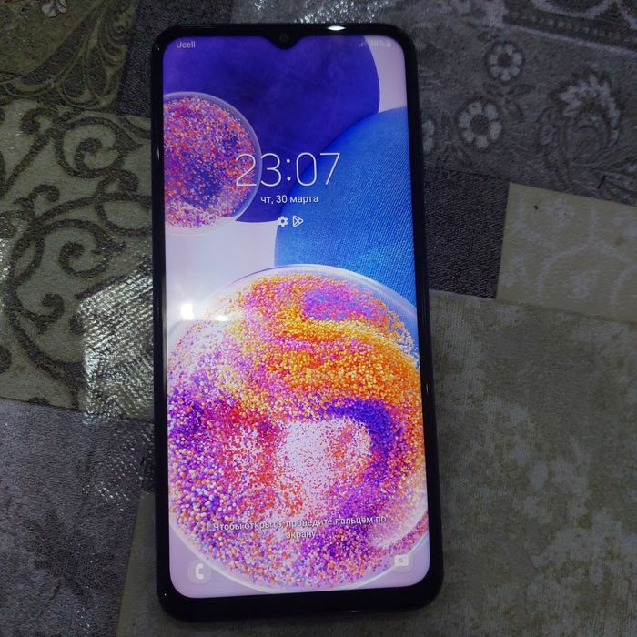 Samsung a 23  8/128 gb olinganiga 1 xafta bulgan