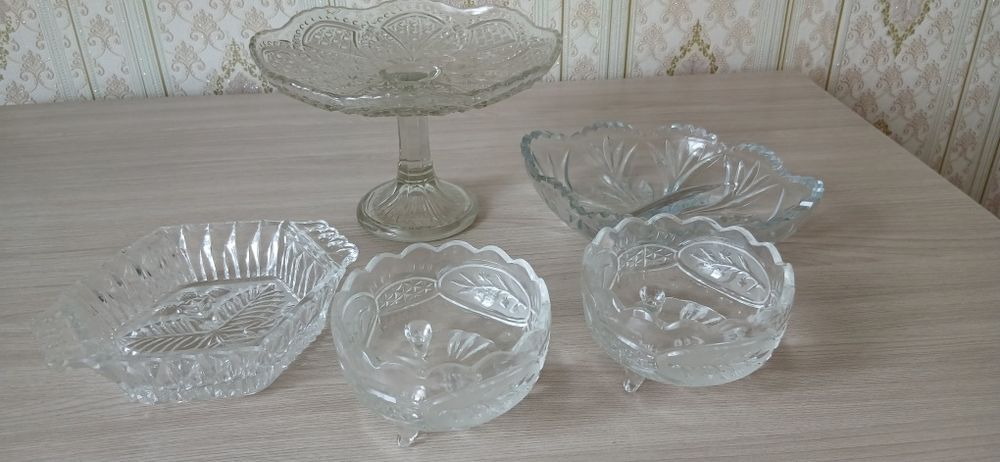 Фруктовница,конфетница,и для варенья