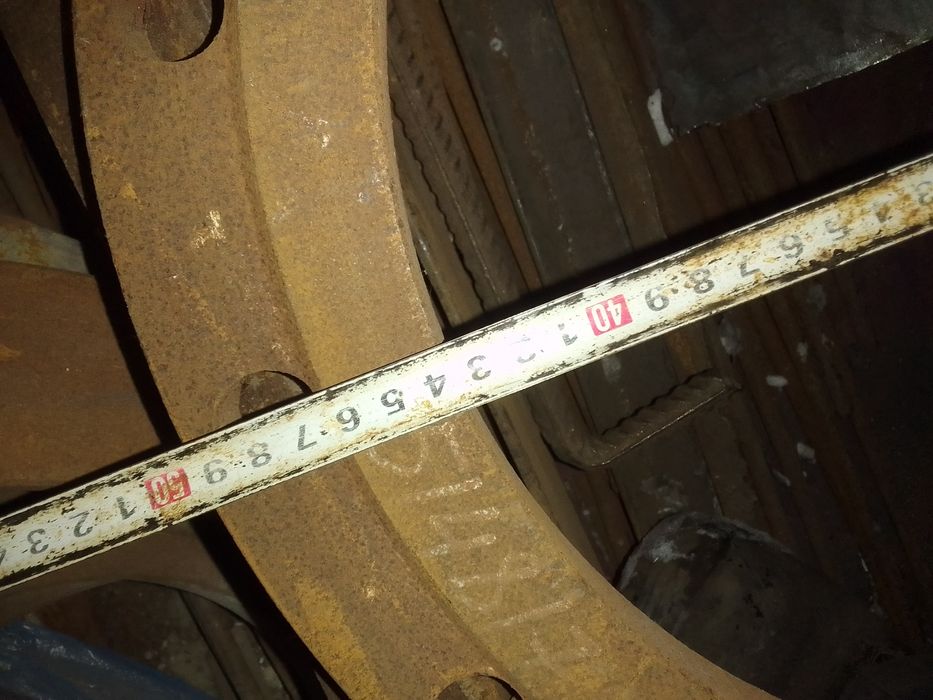 Продам фланцы разные отводы, вентиля