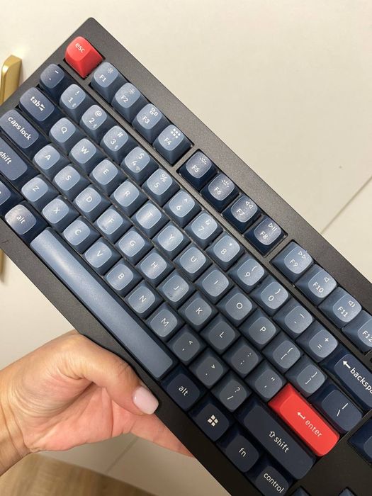Механическая клавиатура keychron v6max