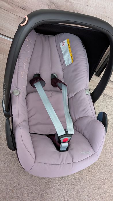 Vând scoică auto Maxi Cosi Pebble