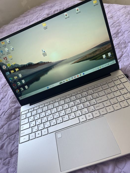 Продаю срочно ноутбук