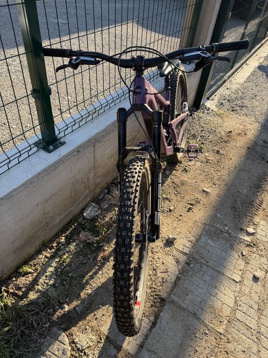 Продавам Santa Cruz Megatower!