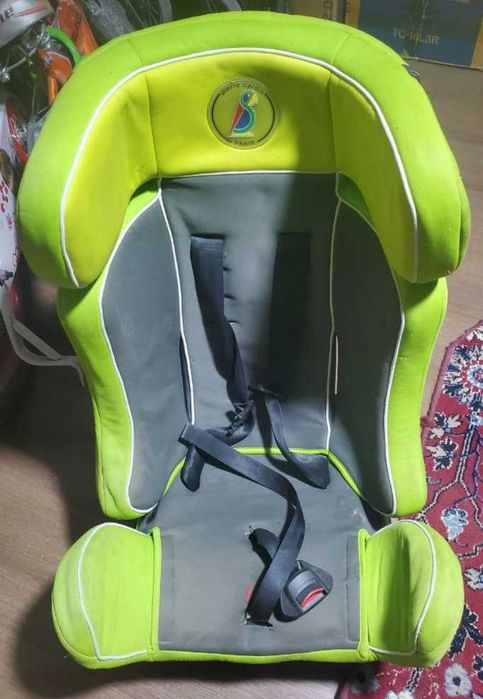 Продаётся детское автокресло