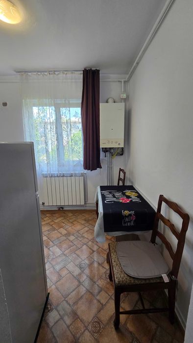 Garsonieră de închiriat, 28mp, Etaj 1, Hunedoara