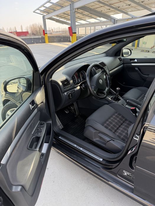 Wolkswafen Golf 5 GTI