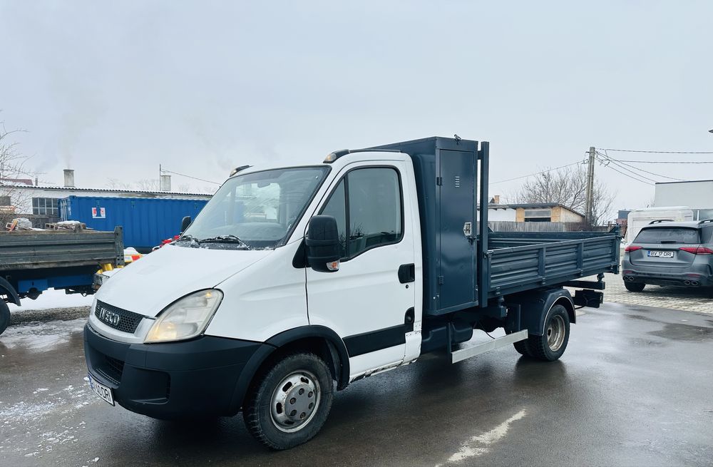 Iveco basculabil pe 3 parti 35c15