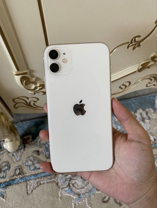 iPhone 11 64GB white