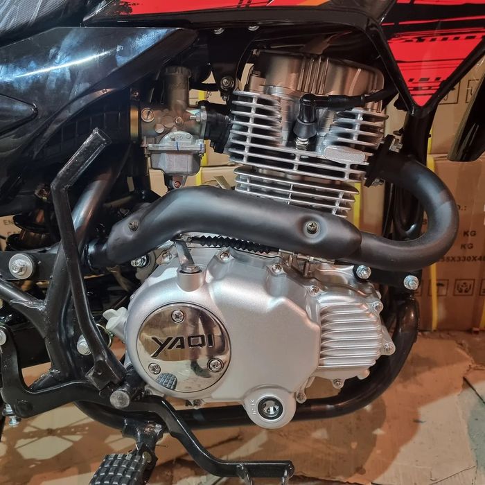Мотоцикл YAQI Tornado 250