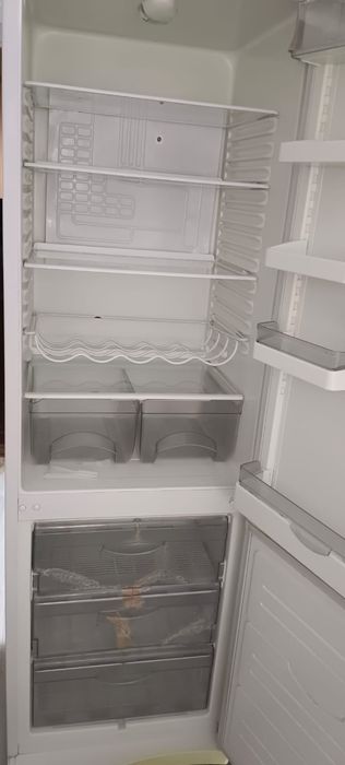 Продам холодильник Атлант!