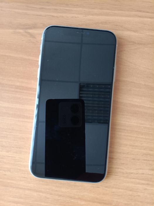 Продам айфон 11 в отличном состоянии