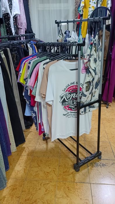 Отдел Одежда и гирлянды