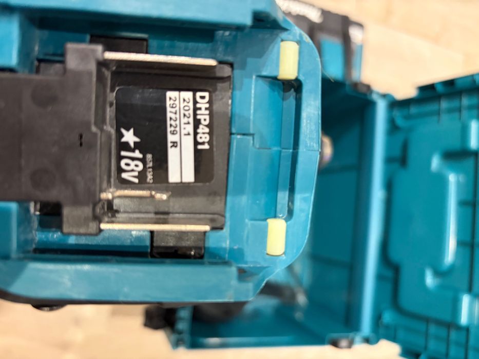 Ъглов шлайф и винтоверт Makita