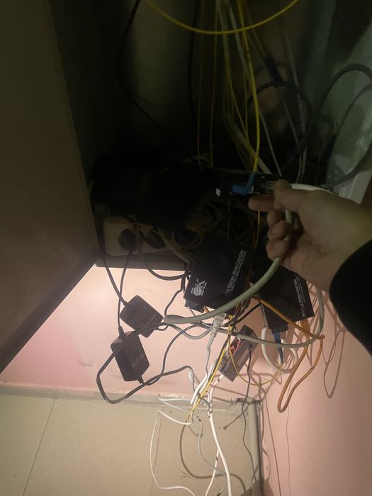 Продается кабель с хабом. Интернет