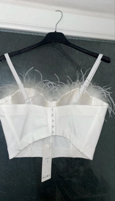 Top alb,nou cu eticheta