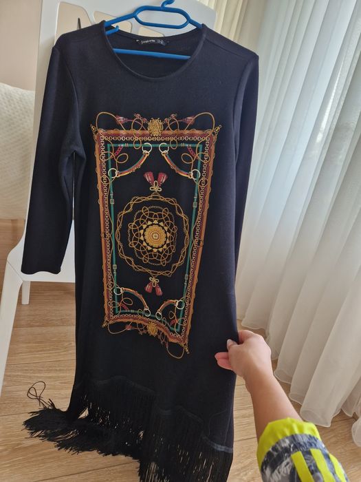 Рокля ресни пискюли Stradivarius,Zara