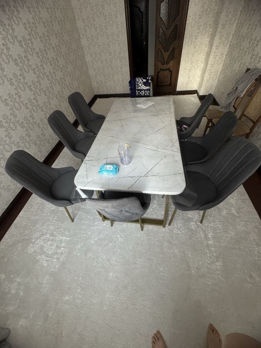 Продам стол стуля