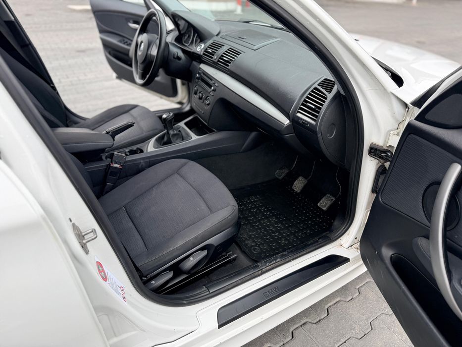 BMW 1 Series 2012 — imagine 5