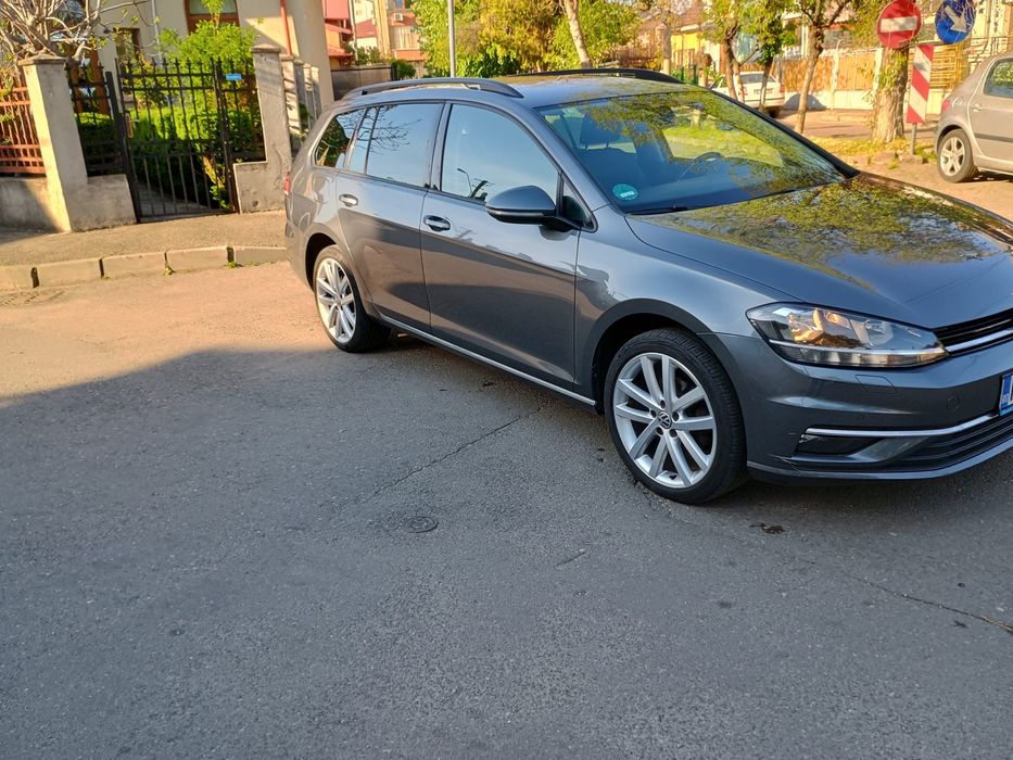 VW Golf an 2020 150 cai 2.0 L