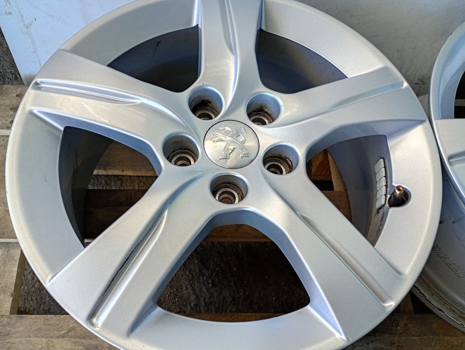 Топ състояние 16-5х108 ЕТ46 7j Peugeot 508