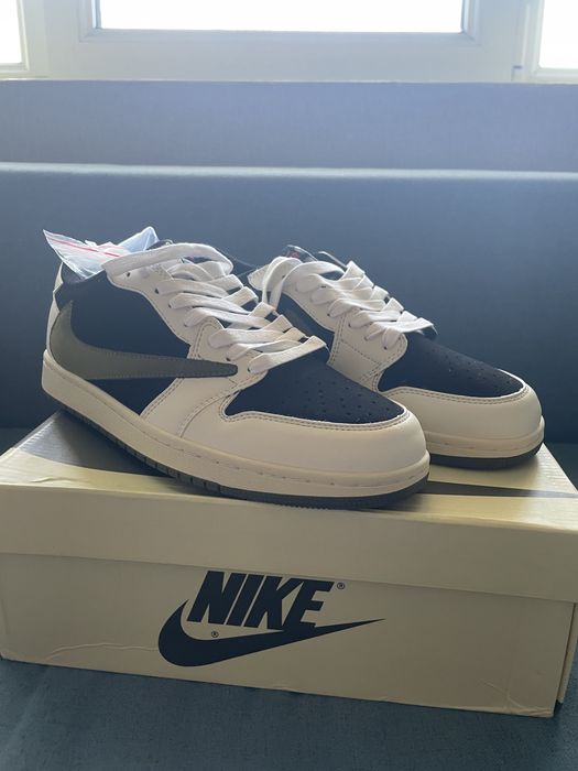 Air Jordan 1 Low x Travis Scott "Olive"