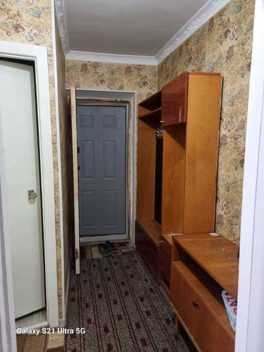 Продается 2-х комнатная квартира в Чирчике рядом Спорт.институт