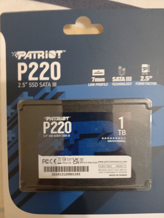 Продам новый SSD диск на 1 тб