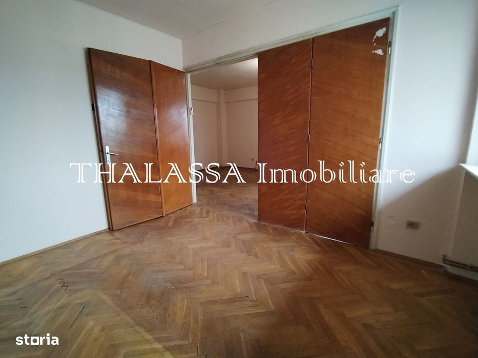 Apartament 4 camere Ultracentral - Popa Sapca