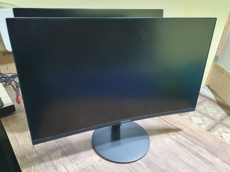 МОНИТОР 24 диагональ 75грц Идеал холатда