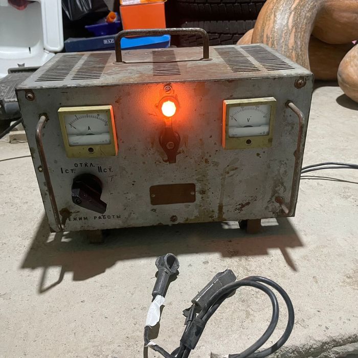 Зарядка для АКБ 12/24Вт