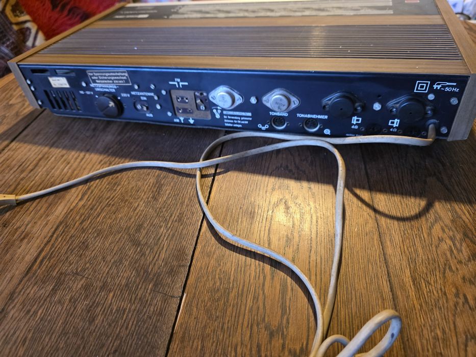 Тунер усилвател ITT SCHAUB-LORENZ stereo 4000L