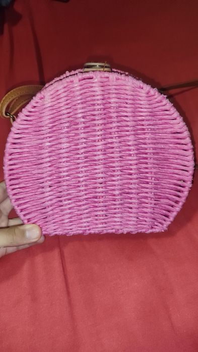 Нова чанта цикламена